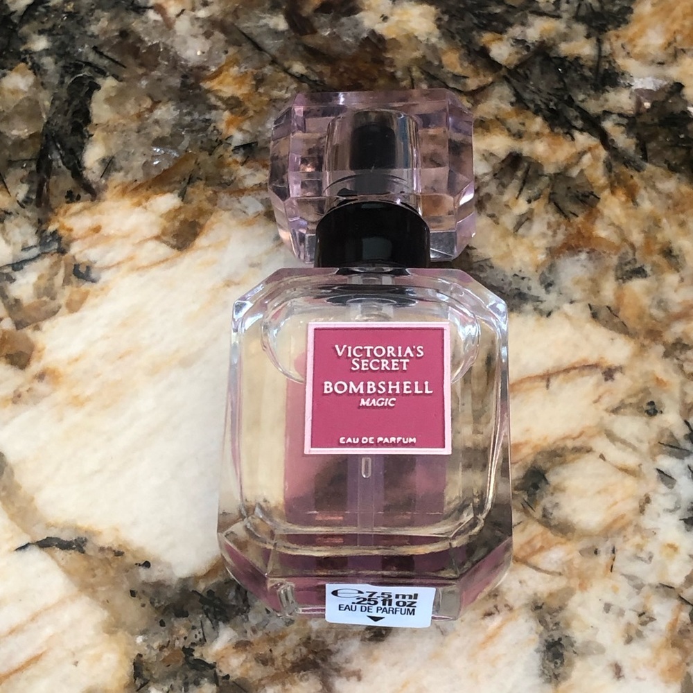 Victoria’s Secret Bombshell Magic Mini Spray Travel Size 7.5ml